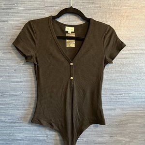 Le Lis Black Button down Bodysuit